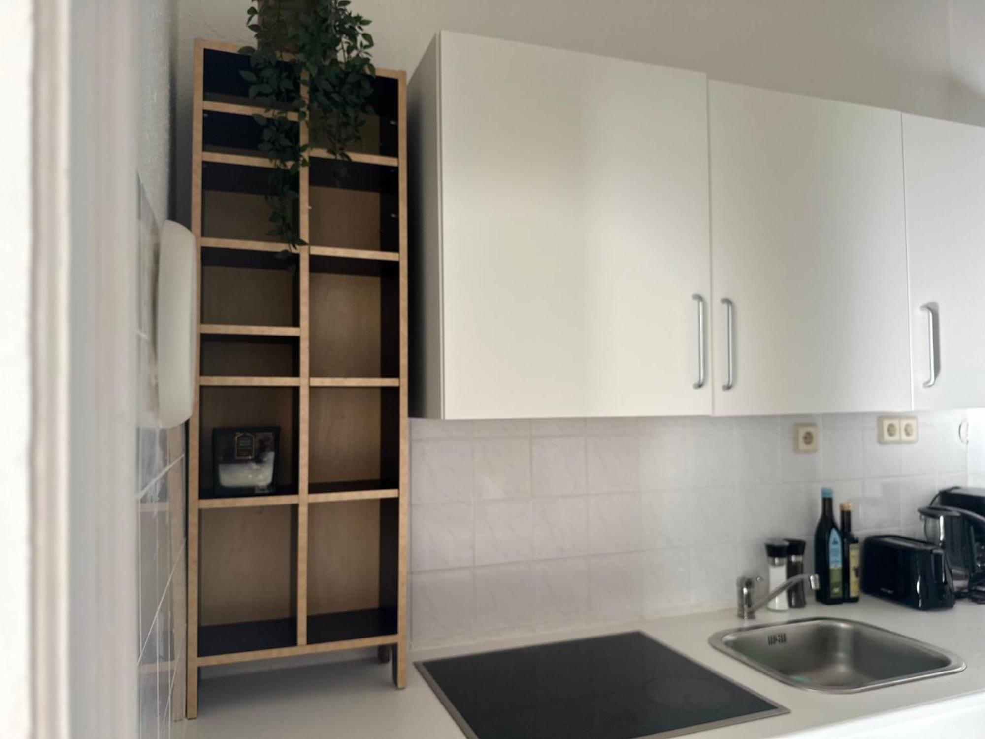 Spacious Apartment, 3 Min To U1 Reumannplatz Виена Екстериор снимка