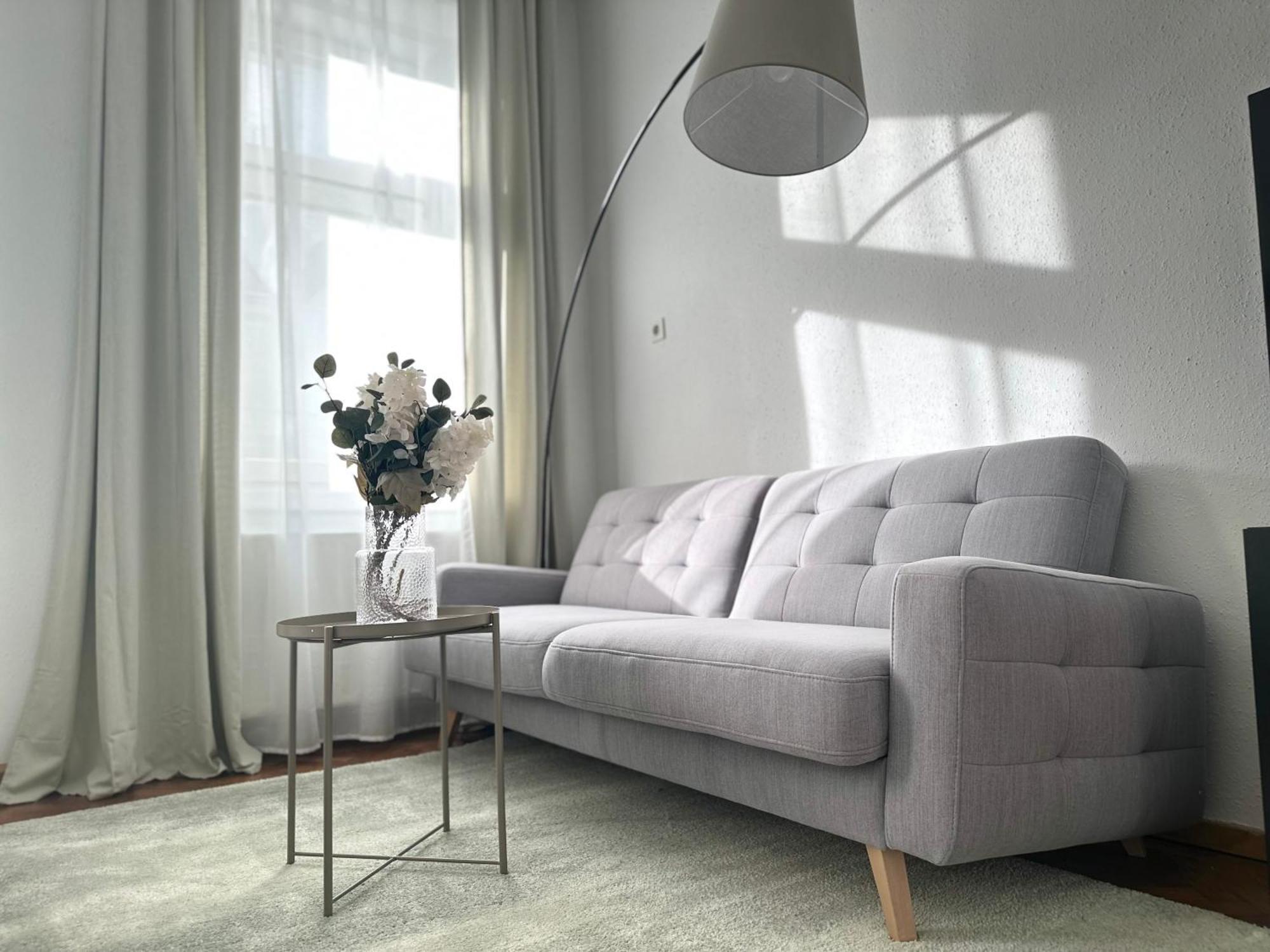 Spacious Apartment, 3 Min To U1 Reumannplatz Виена Екстериор снимка