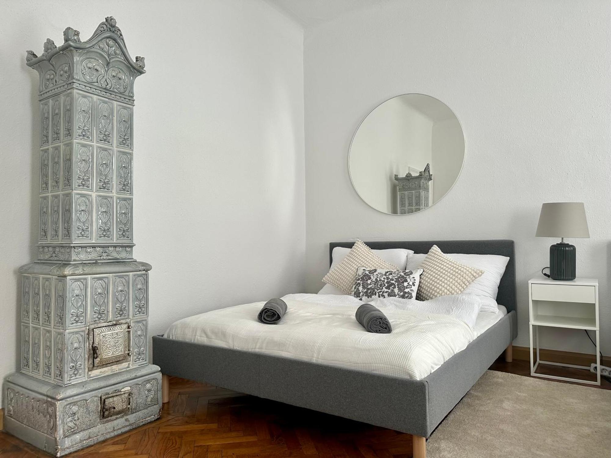 Spacious Apartment, 3 Min To U1 Reumannplatz Виена Екстериор снимка